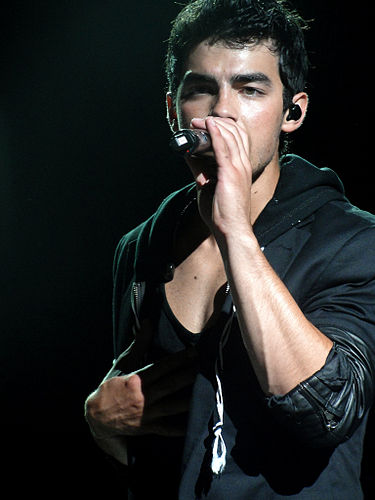 Joe Jonas 